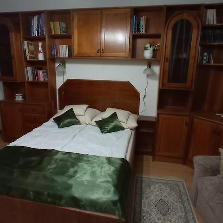 Londira Apartman Heviz Ngoại thất bức ảnh